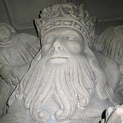 Monument to King Osric of the Hwicce- � Nash Ford Publishing